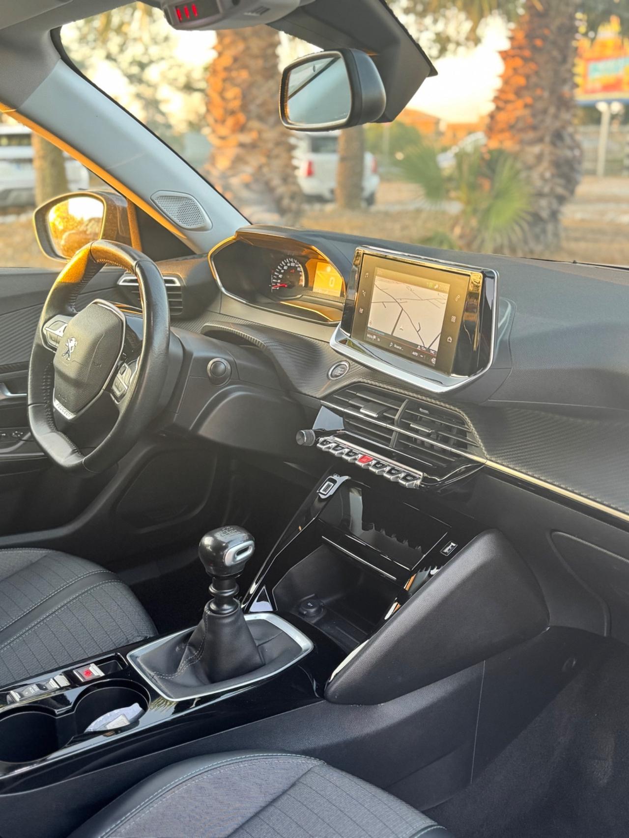 Peugeot 2008 PureTech 100 S&S Allure