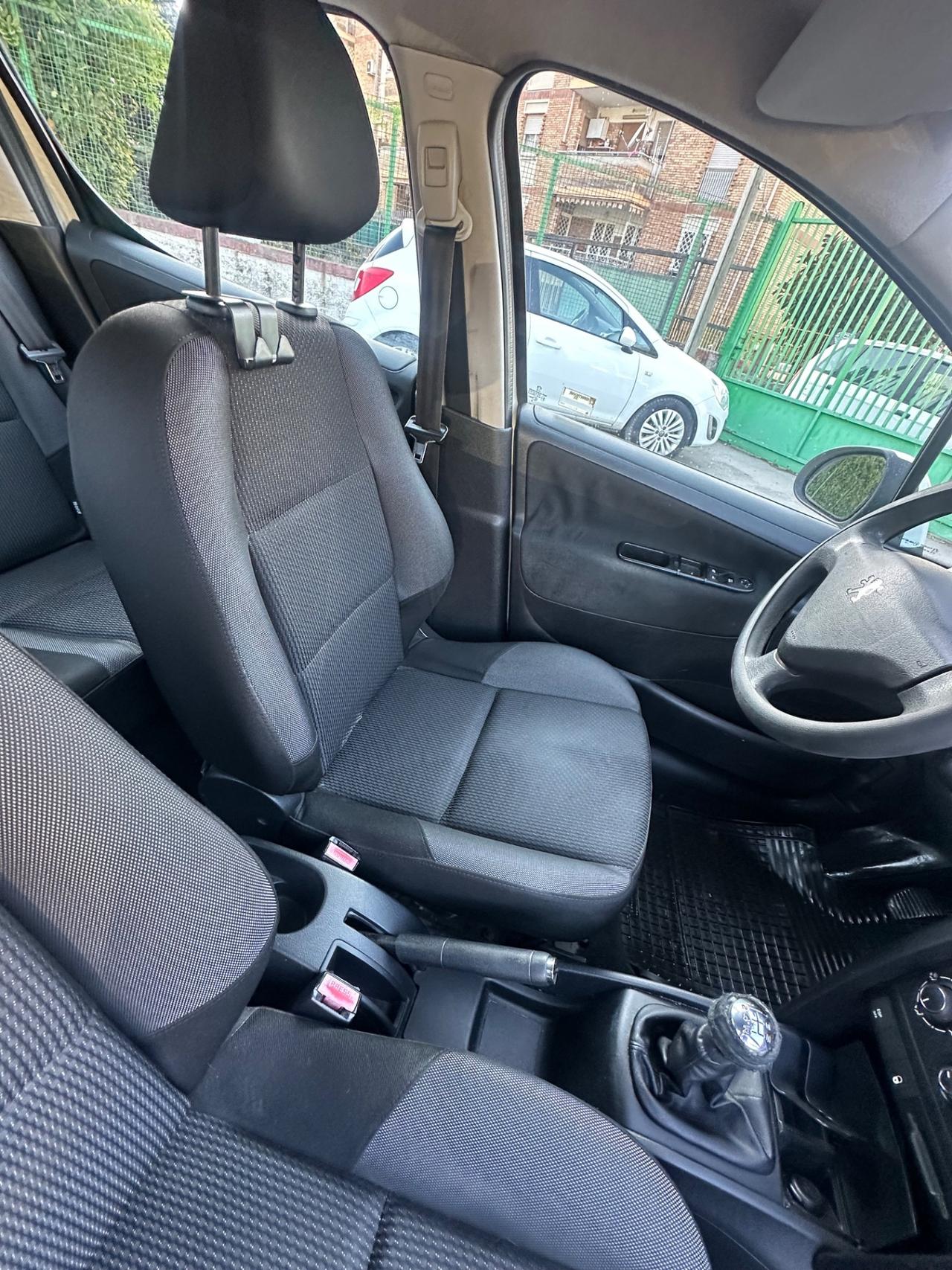 Peugeot 207 1.4 8V 75CV 5p. Energie Sport ECO GPL