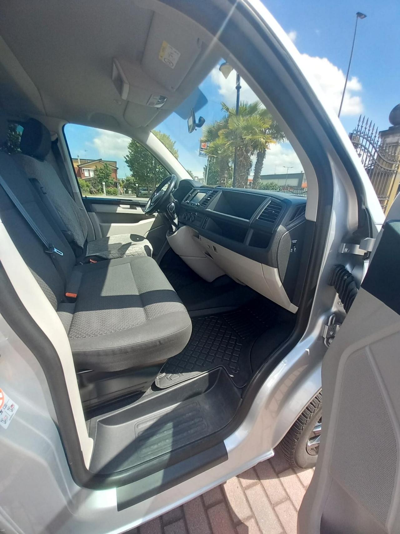 Volkswagen Transporter 2.0 TDI 150CV DSG PC Kombi