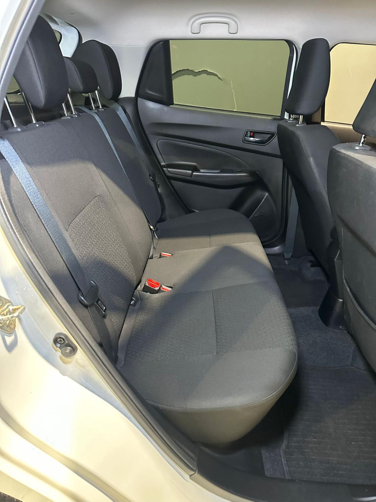 Suzuki Swift 1.2 Hybrid Top