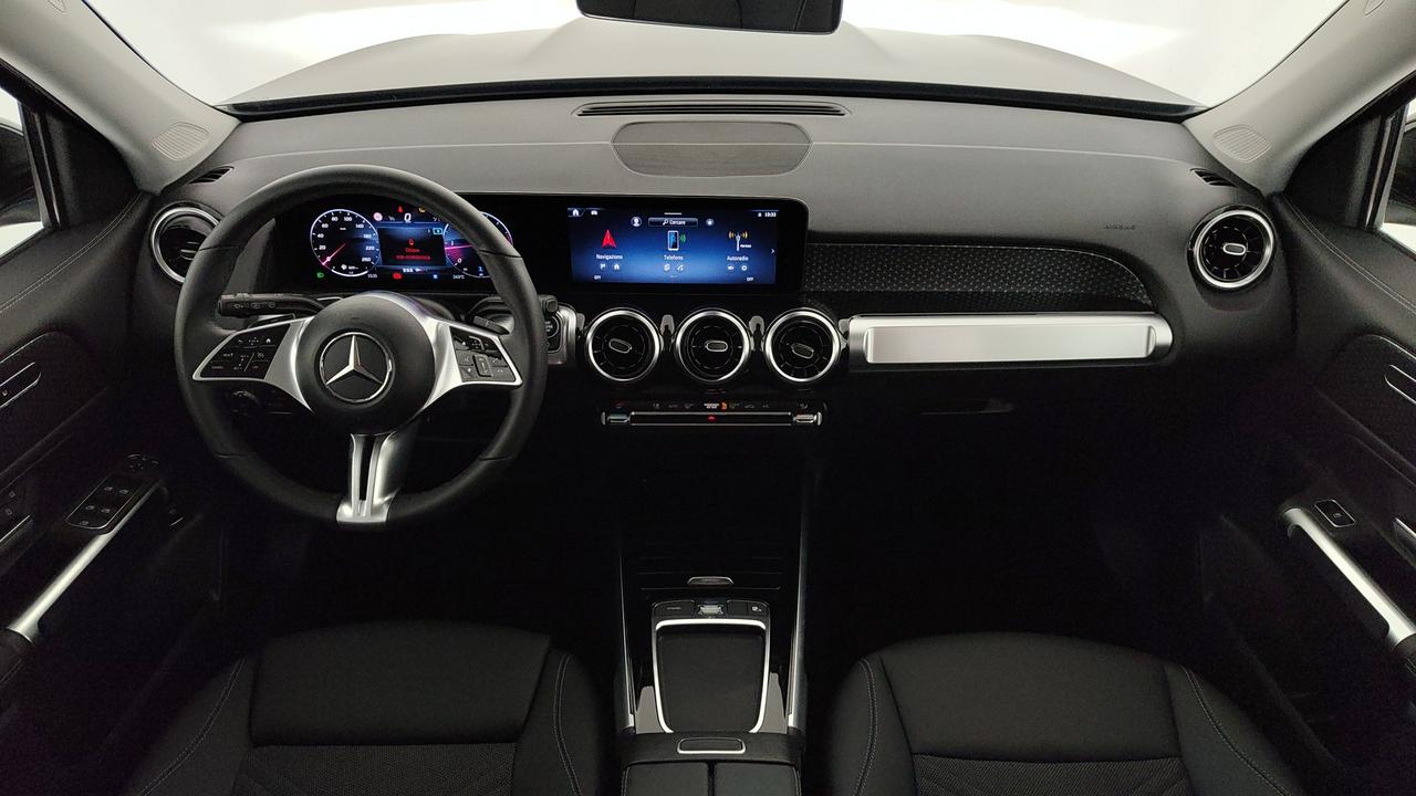 Mercedes-Benz GLB 180 d Progressive Advanced auto