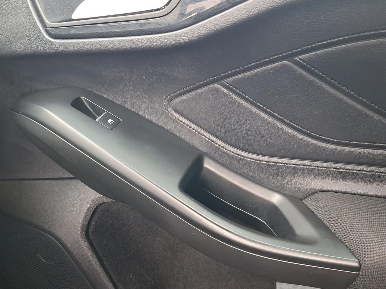 Ford Focus 1.0 EcoBoost Hybrid 155 CV Powershift SW ST-line