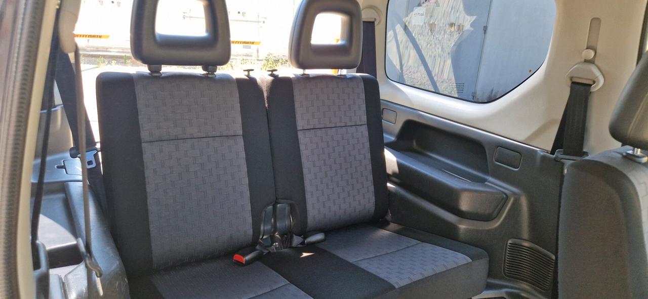 Suzuki Jimny 1.3i 16V cat 4WD JLX tagliandata