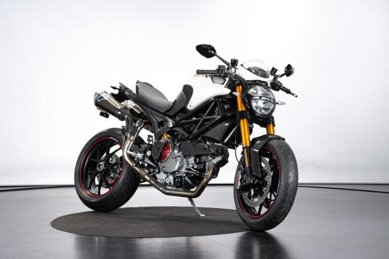 2009 DUCATI MONSTER 1100 S - RDS01720
