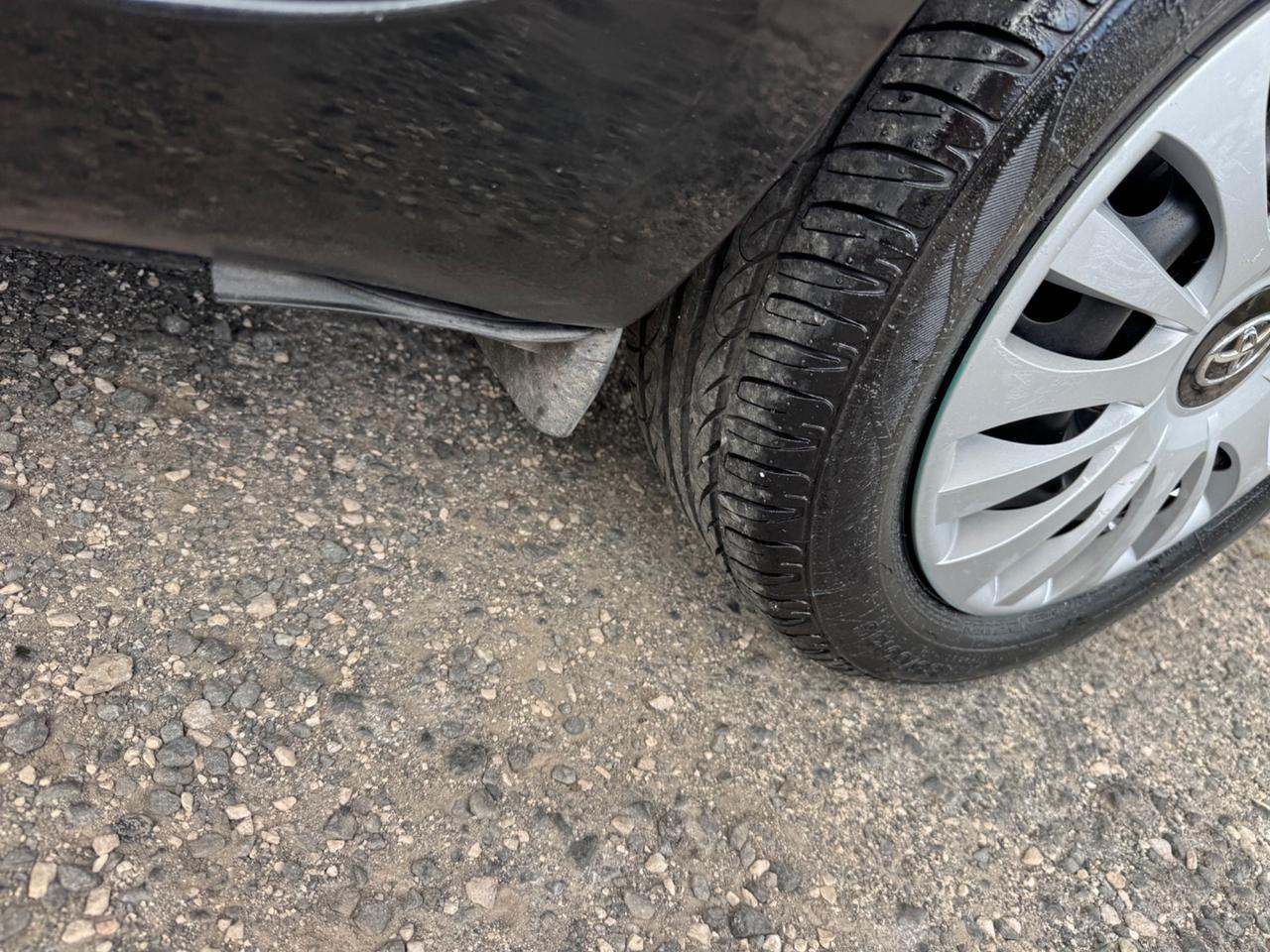 Toyota Yaris 1.3 5 porte Sol NEOPATENTATI