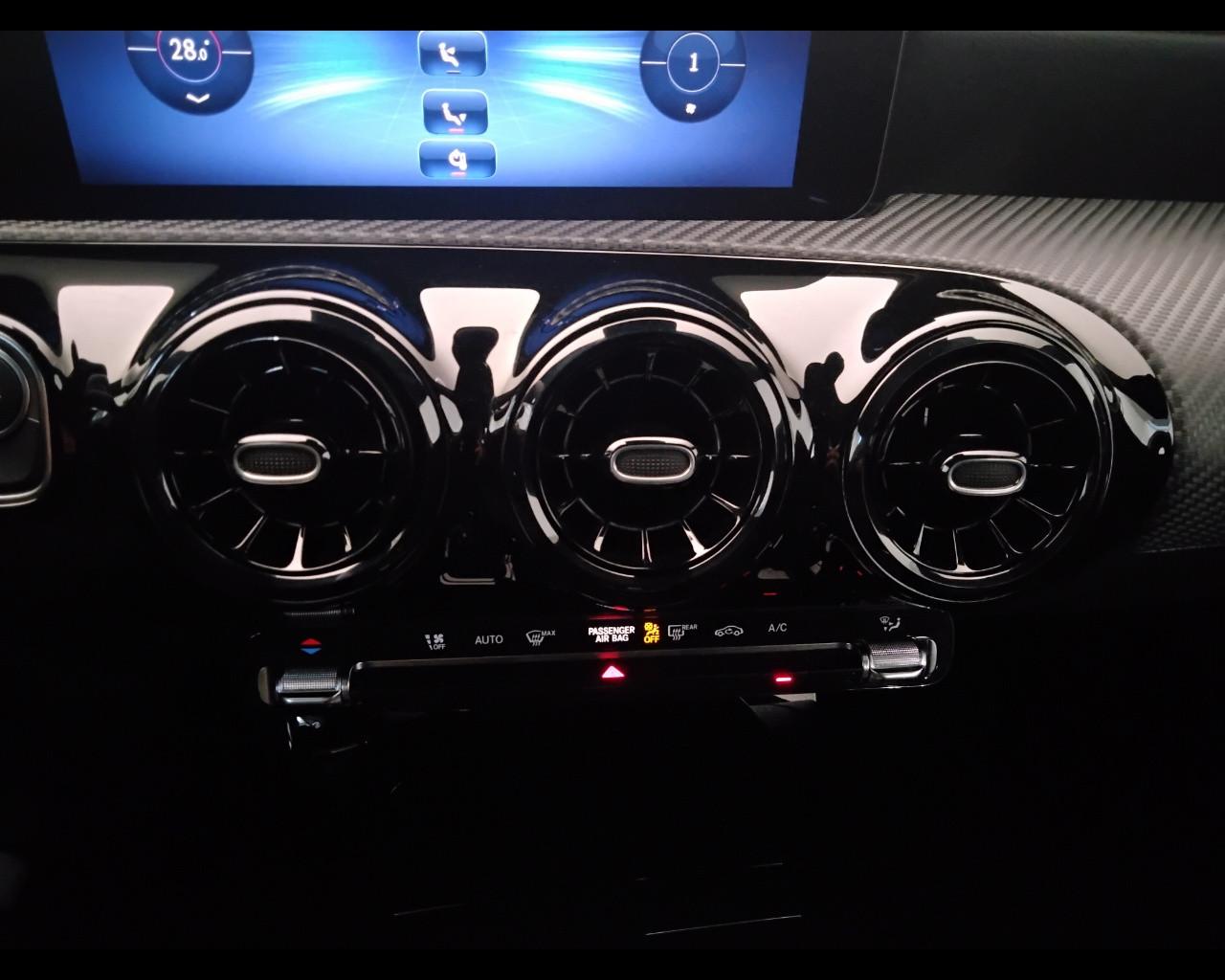 Mercedes-Benz Classe A - W177 2023 - A 180 d Advanced auto