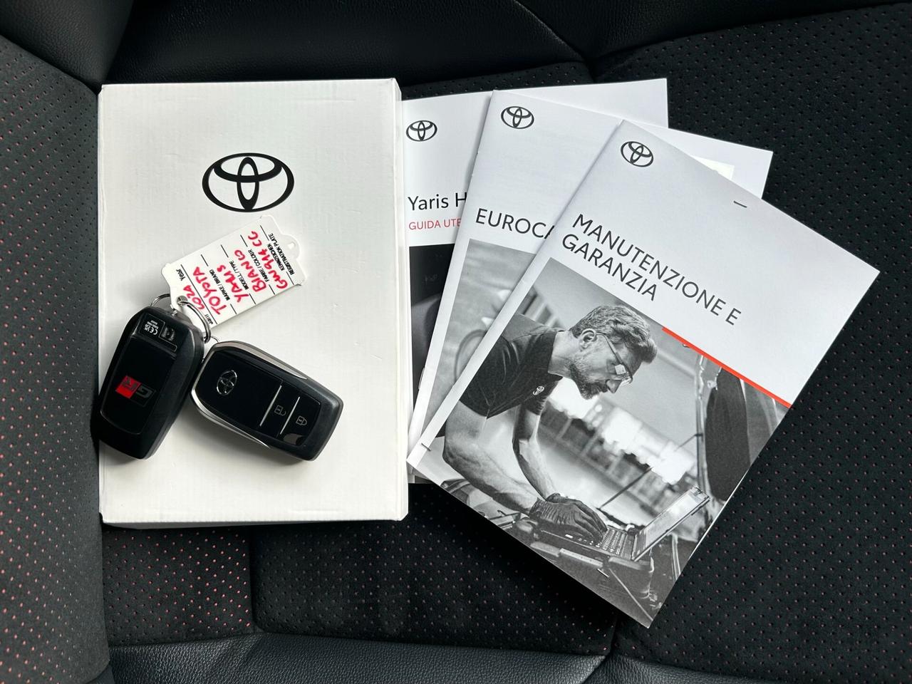 Toyota Yaris 1.5h 130 GR Sport Garanzia 24 Mesi