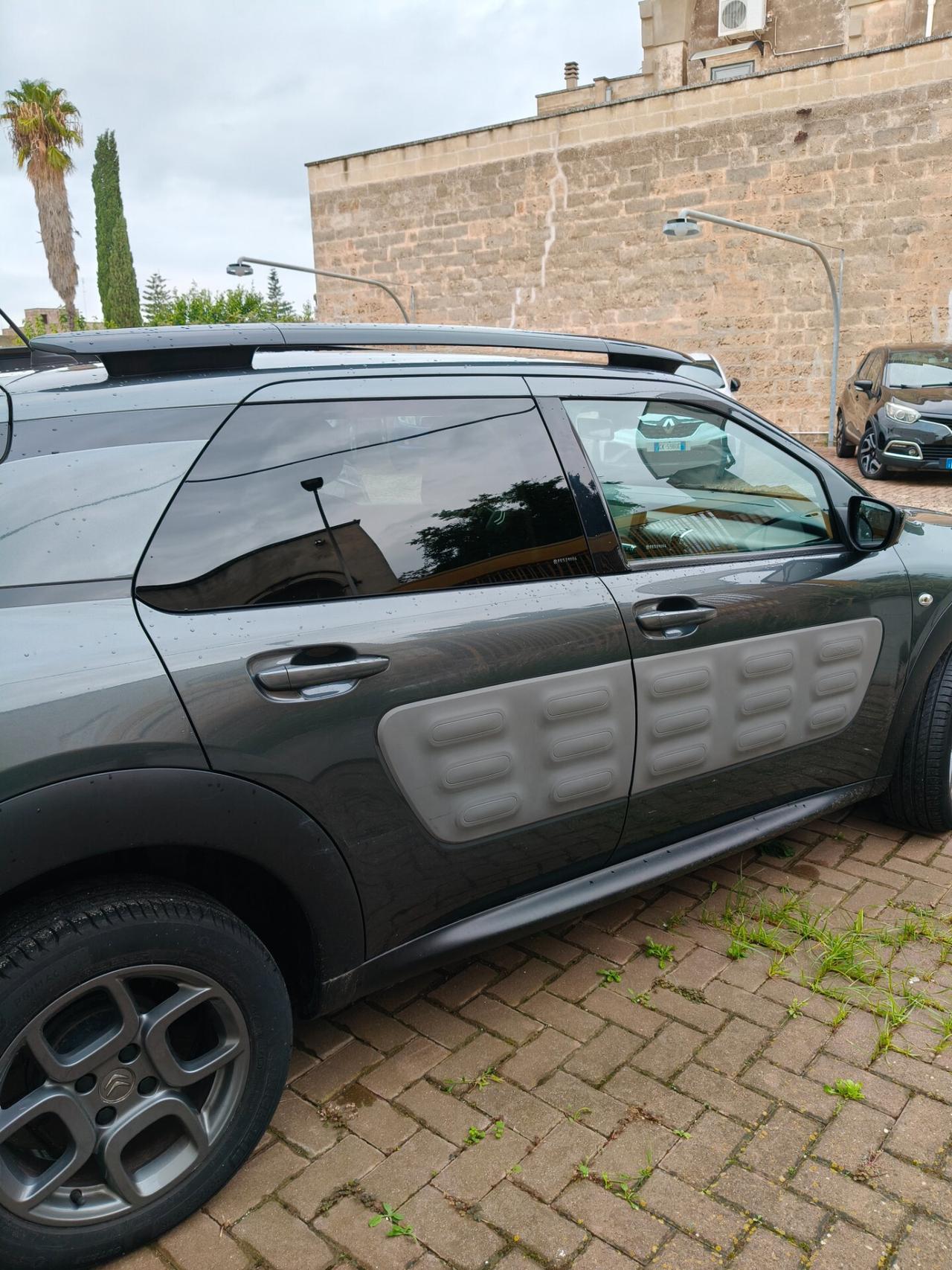 Citroen C4 Cactus BlueHDi 100 S&S ETG6 Shine