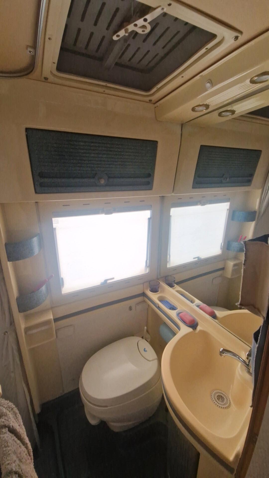 Iveco Daily Camper Laika 2.8 diesel manuale 6 rapporti