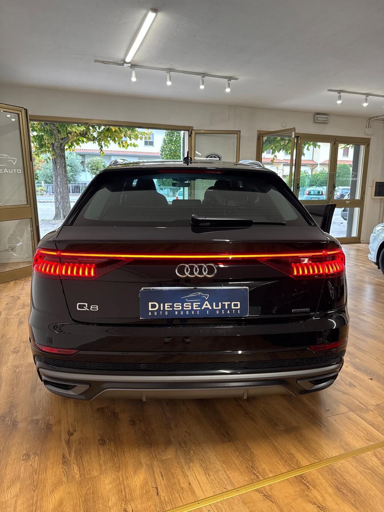 Audi Q8 45 TDI mhev Sport