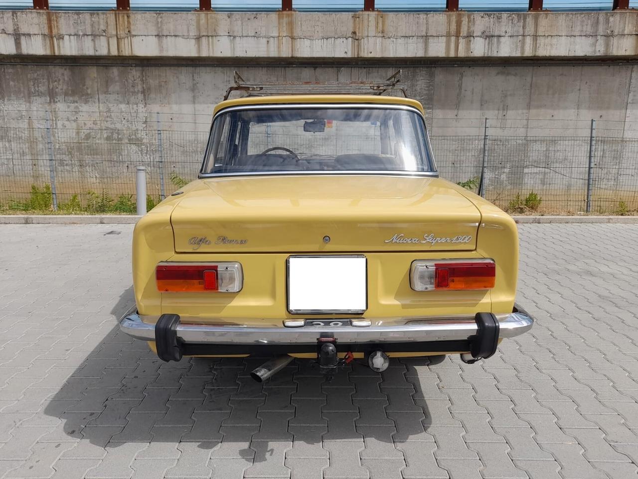 Alfa Romeo Giulia Nuova Super 1300