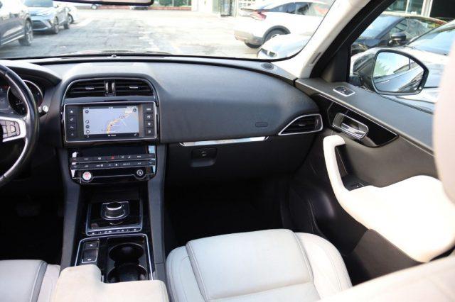 JAGUAR F-Pace 2.0 D 240 CV R-DYNAMIC