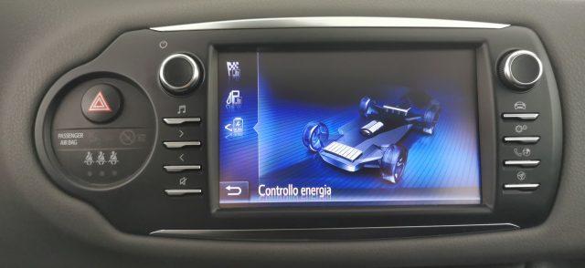 TOYOTA Yaris 1.5 Hybrid 5 porte Business