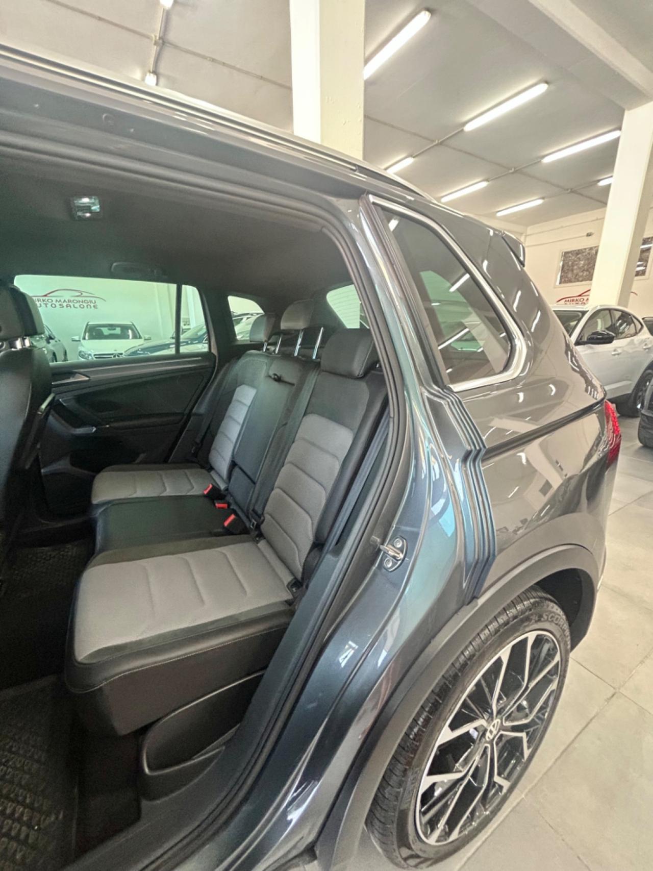 VW Tiguan 2.0 BiTDI DSG 4MOTION R-Line FINANZIABILE