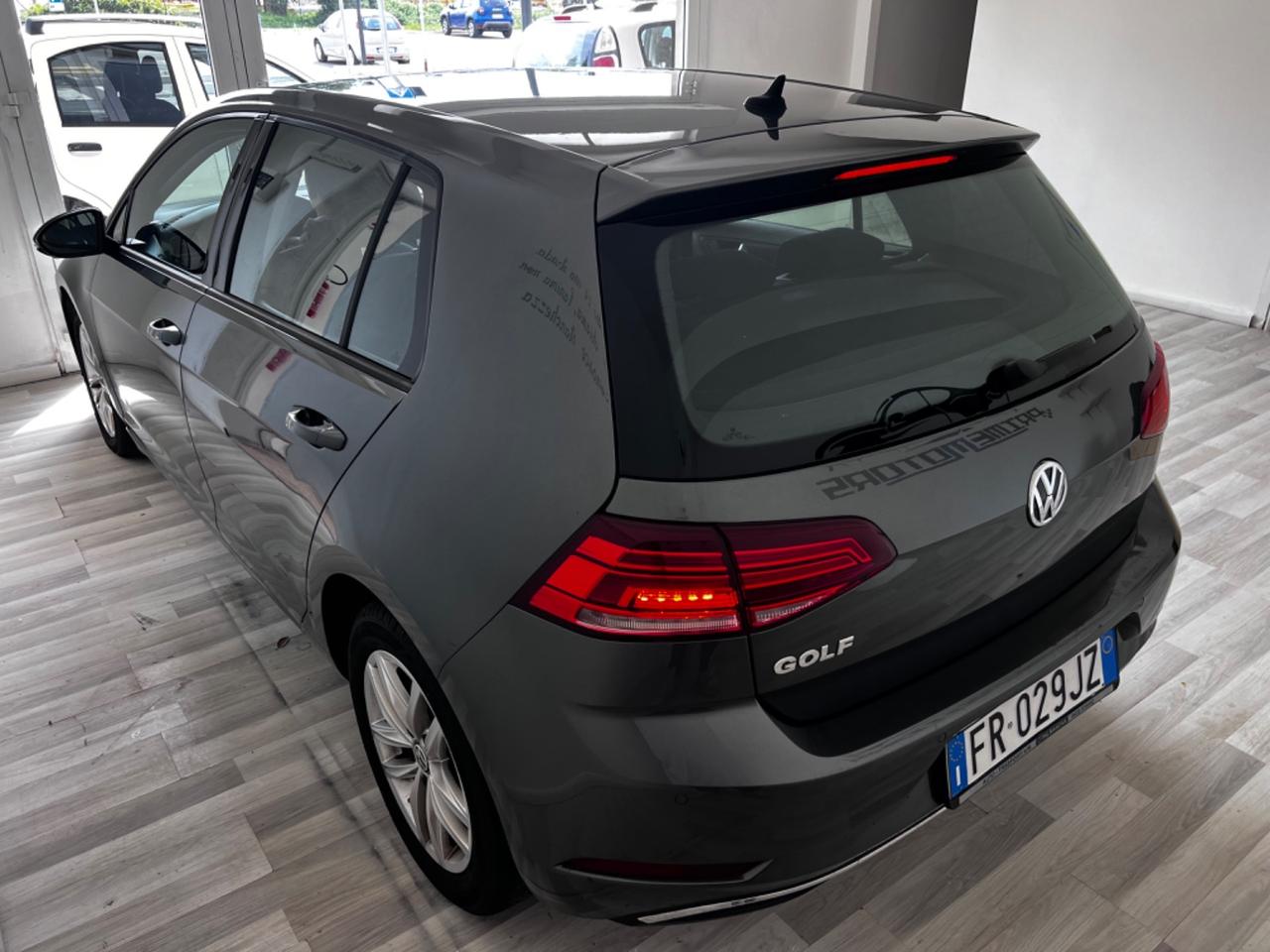 Volkswagen Golf 1.6