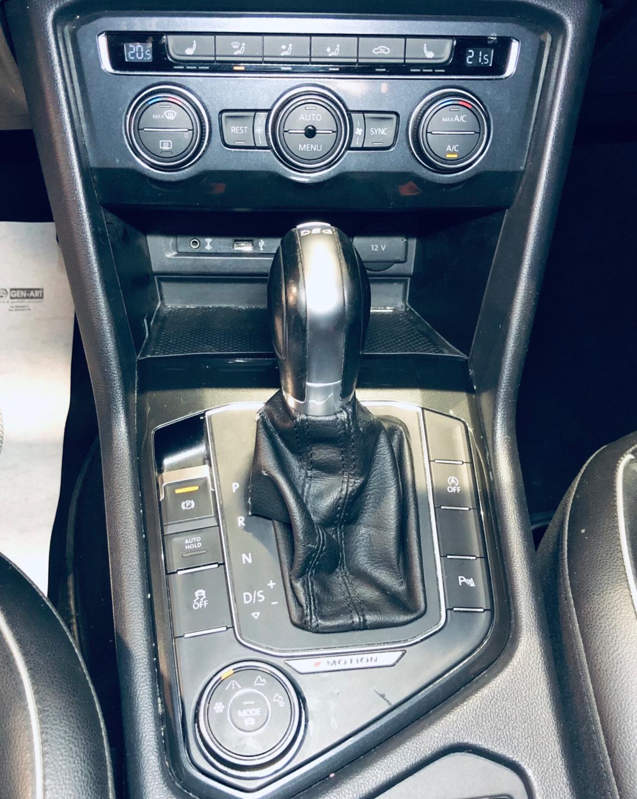 Volkswagen Tiguan 2.0 TDI SCR DSG 4MOTION Executive BMT