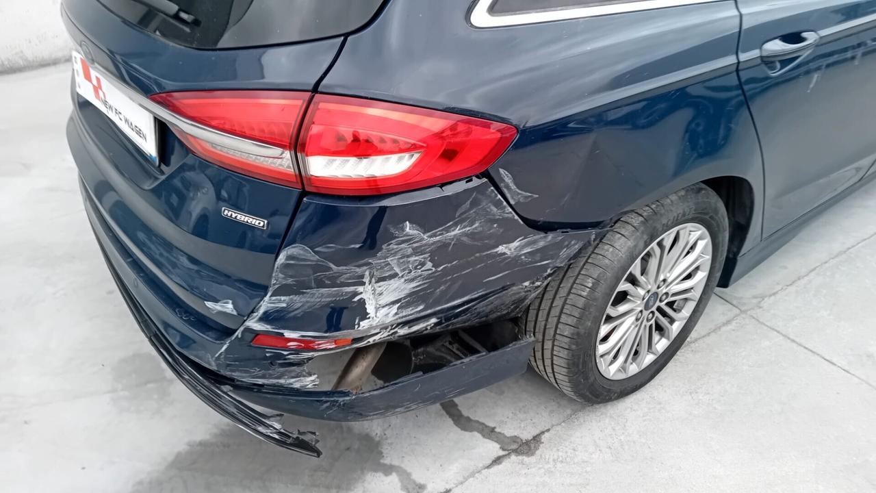 Ford Mondeo Full Hybrid 2.0 187 CV eCVT SW Titanium Business SINISTRATA