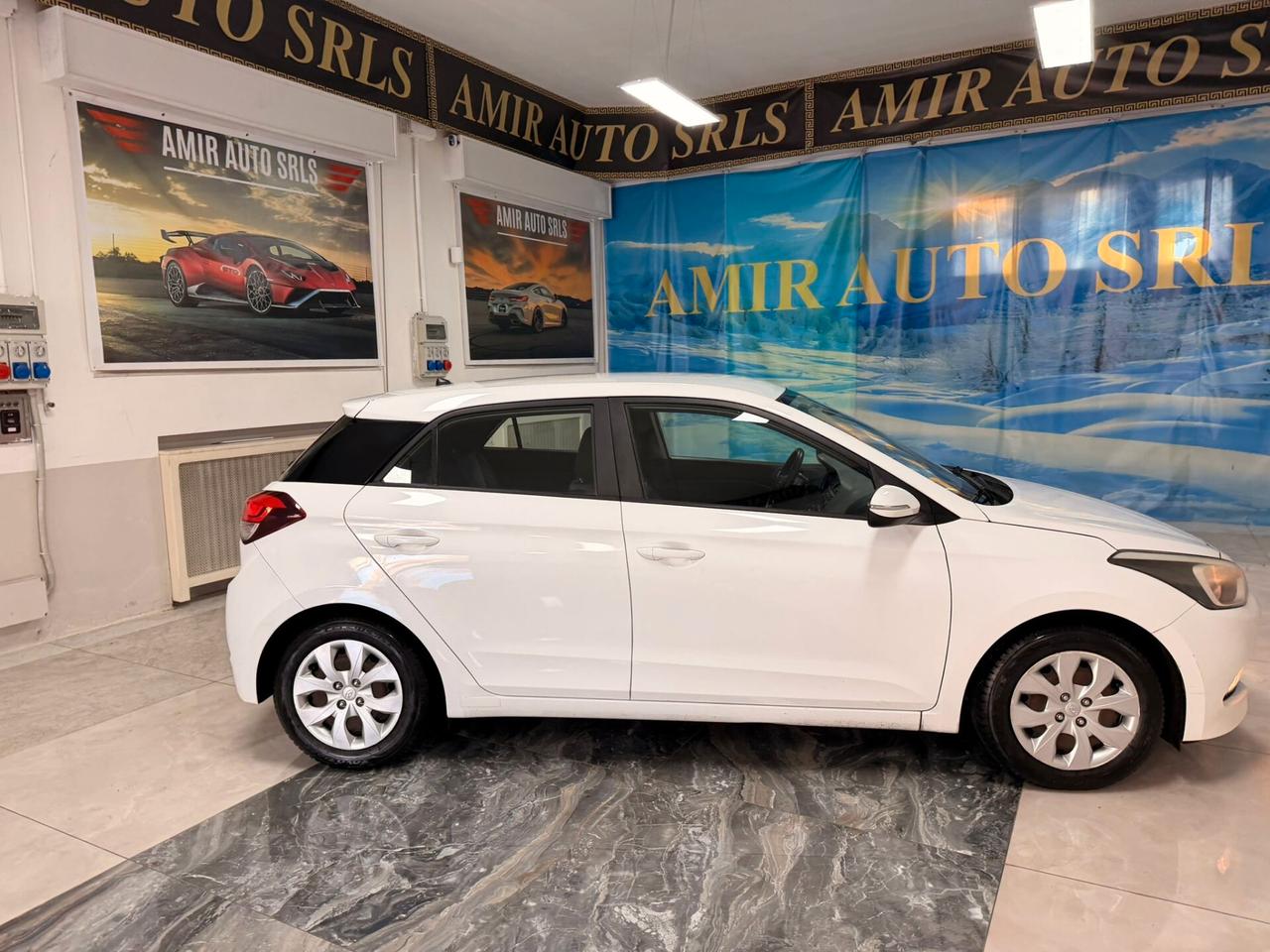 Hyundai i20 1.2 5 porte Blackline