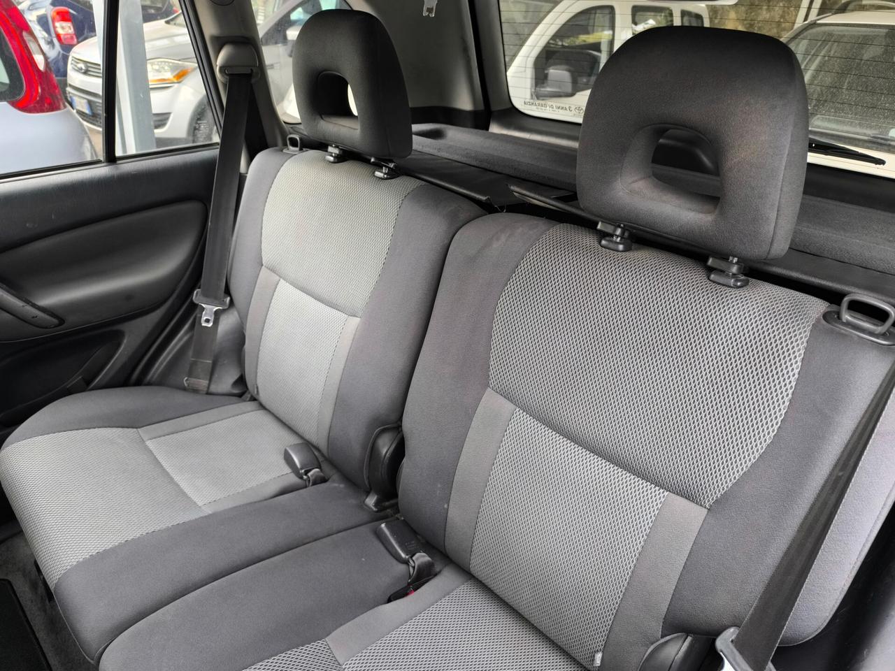 Toyota RAV 4 RAV4.com 2.0 Tdi D-4D cat 5 porte