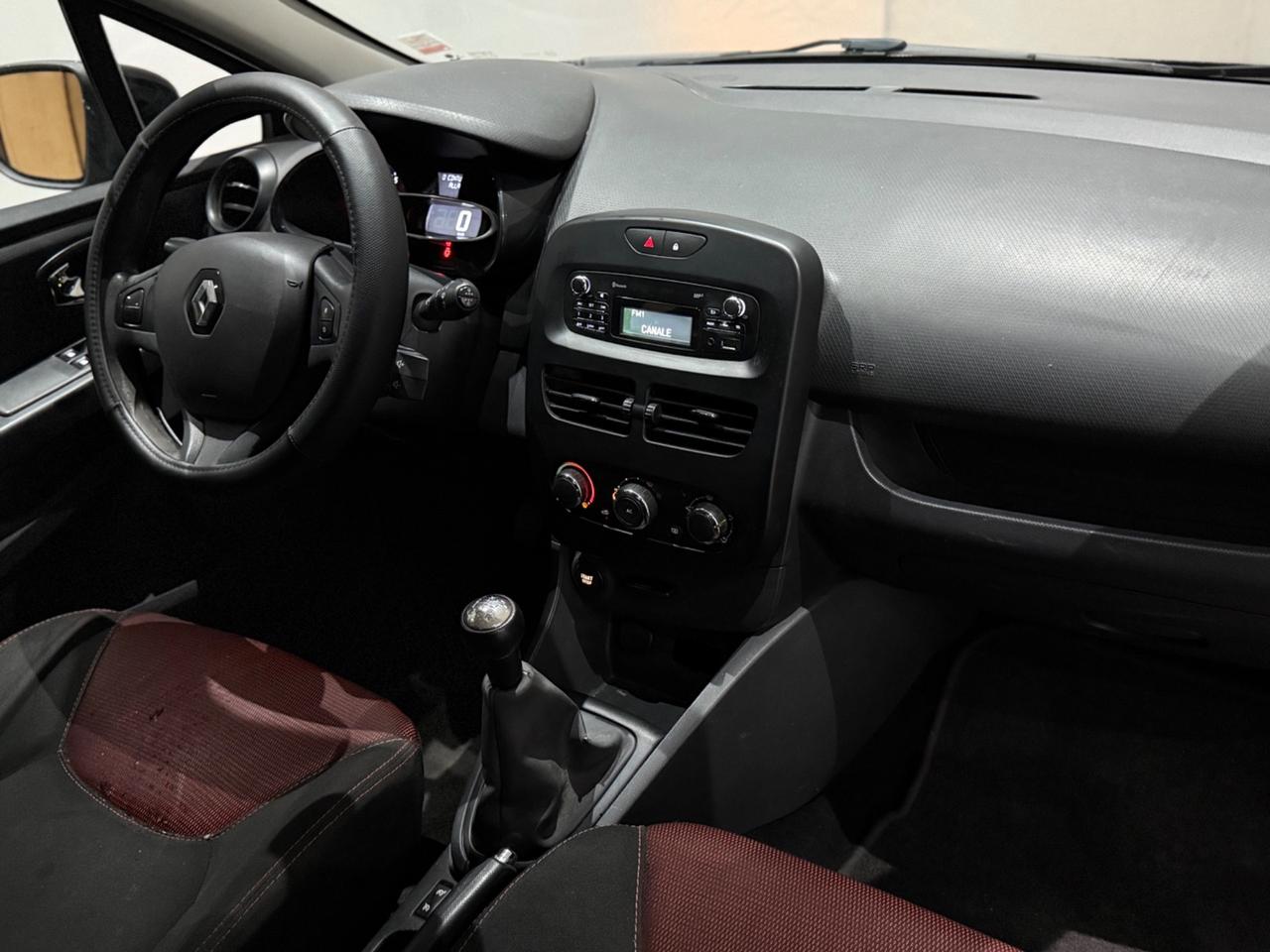 Renault Clio 1.2 75CV GPL cv75/kw55 Per Neopatentati