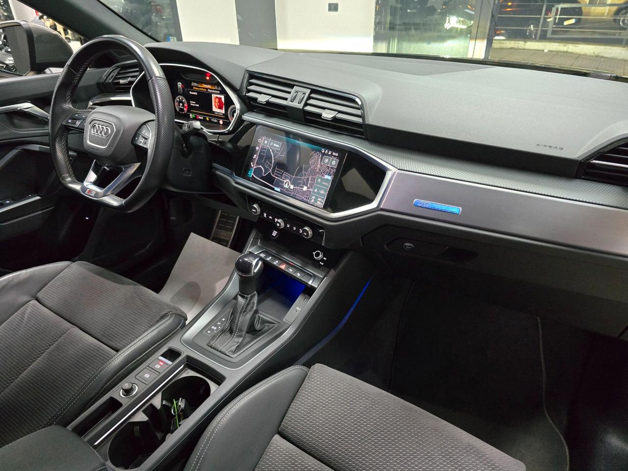 Audi Q3 SPB 35 TDI S tronic line