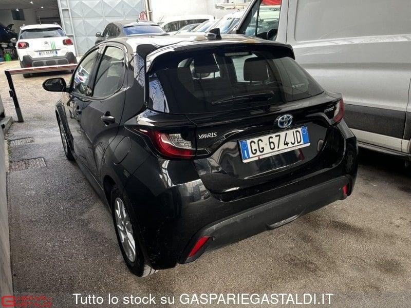 Toyota Yaris Hybrid 1.5h Business