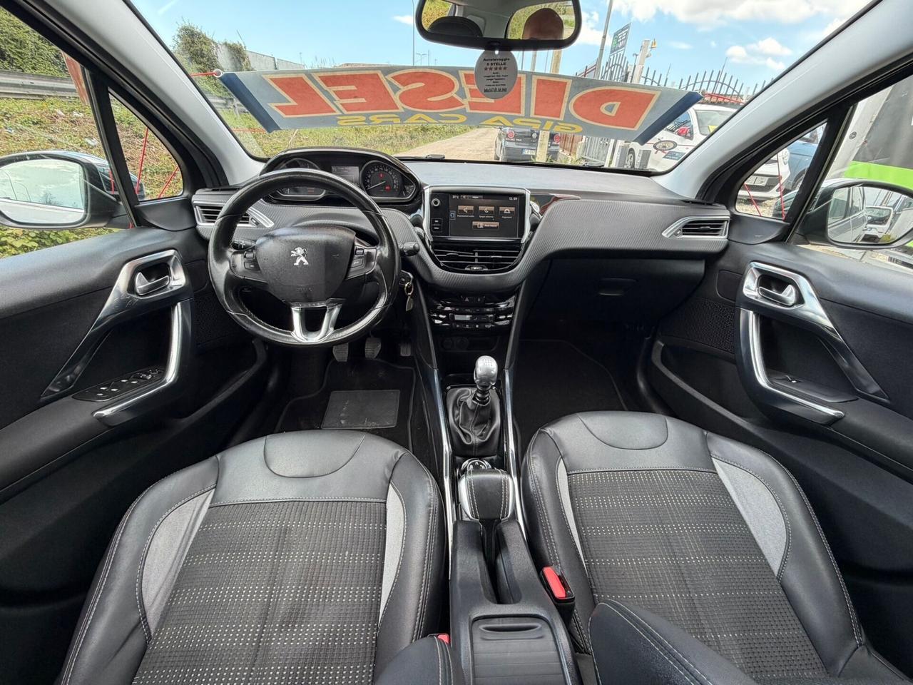 Peugeot 2008 1.6 e-HDi 115 CV Stop&Start Féline