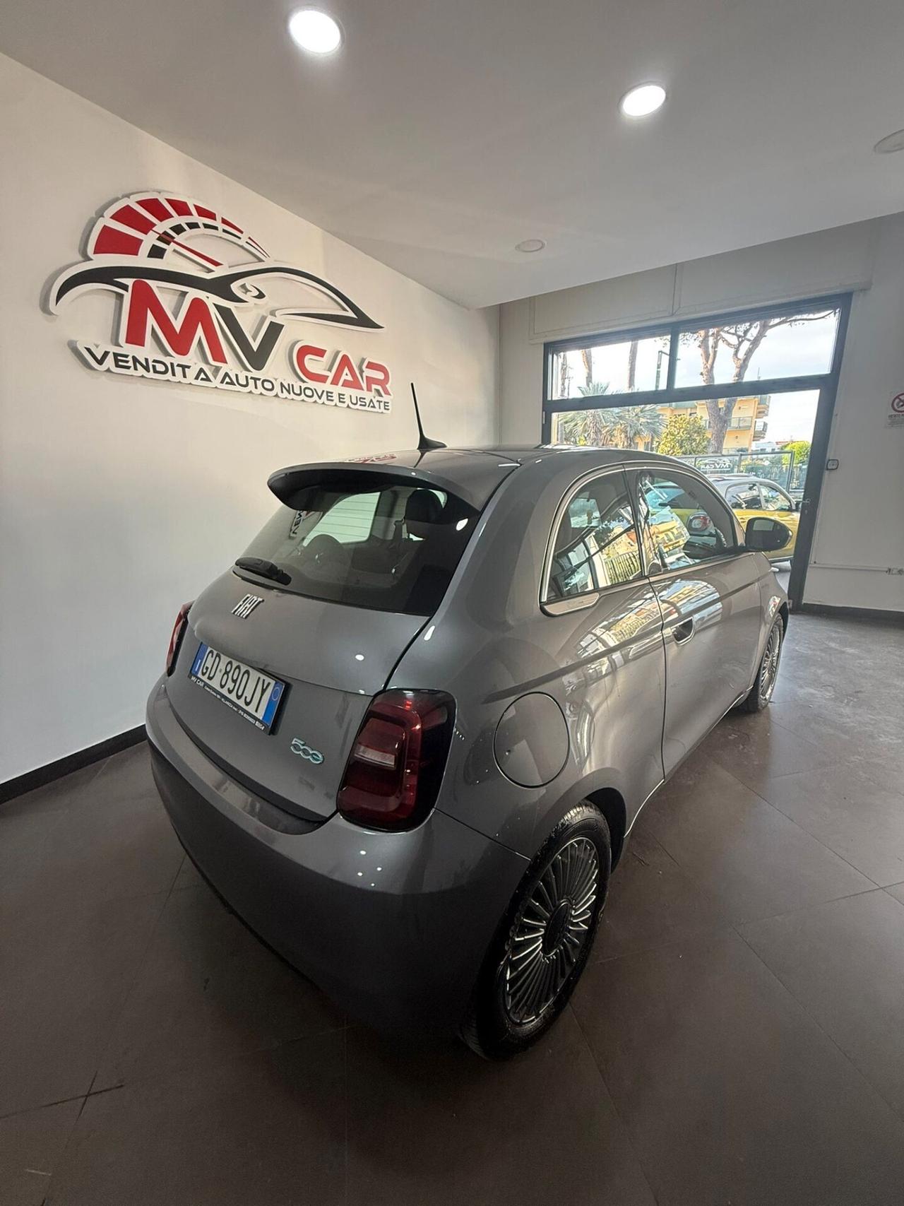 Fiat 500 500e Berlina 42 kWh Passion