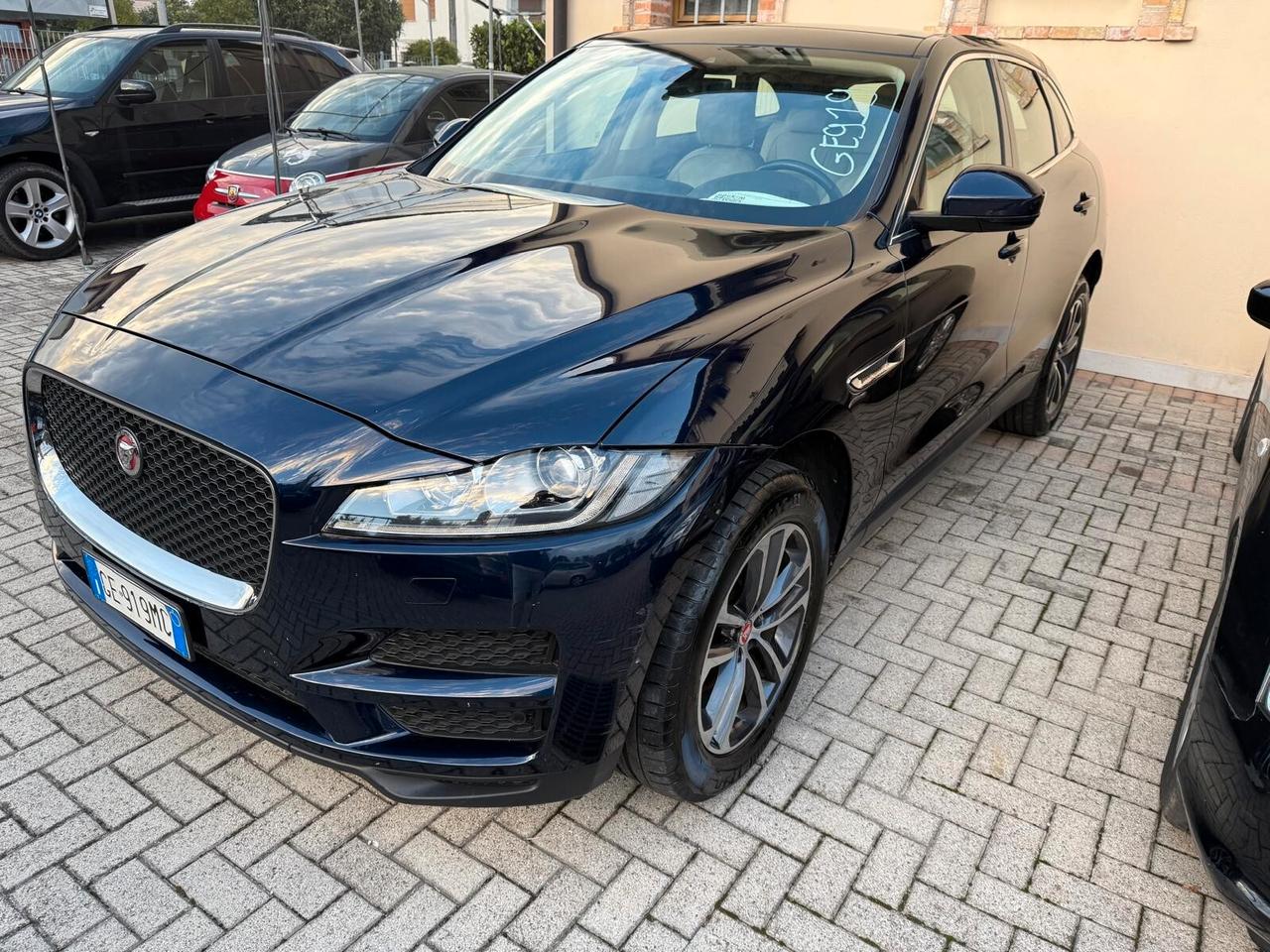 Jaguar F-Pace 2.0 180 CV AWD-4X4