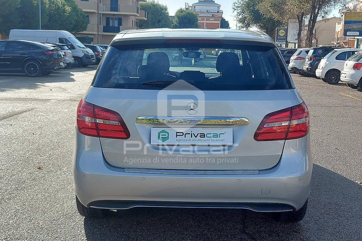MERCEDES B 180 d Sport