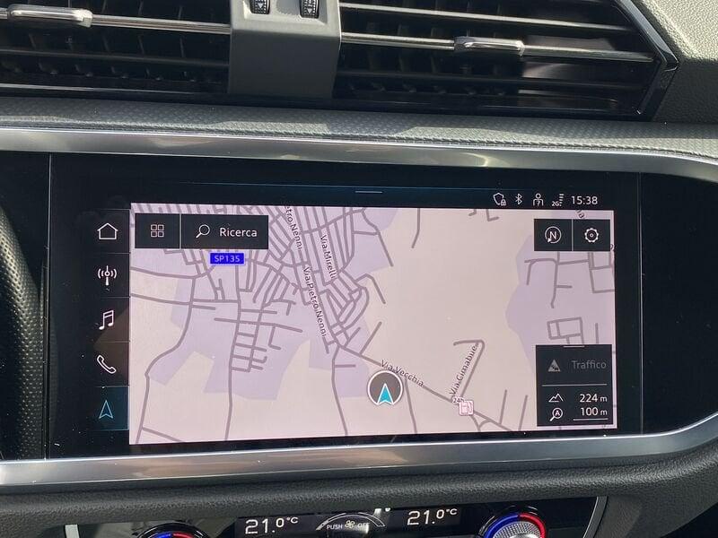 Audi Q3 SPB S Line interno ed esterno 2.0 TDI 150CV S-Tronic 35