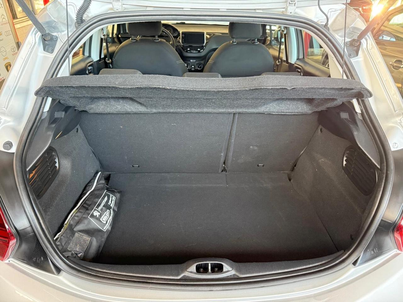 Peugeot 208 BlueHDi 75 S&S 5 porte Active 2016