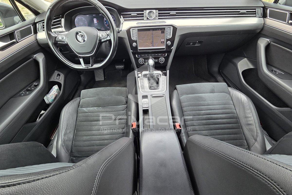 VOLKSWAGEN Passat Variant Business 2.0 TDI DSG Highline BlueMot. Tech.
