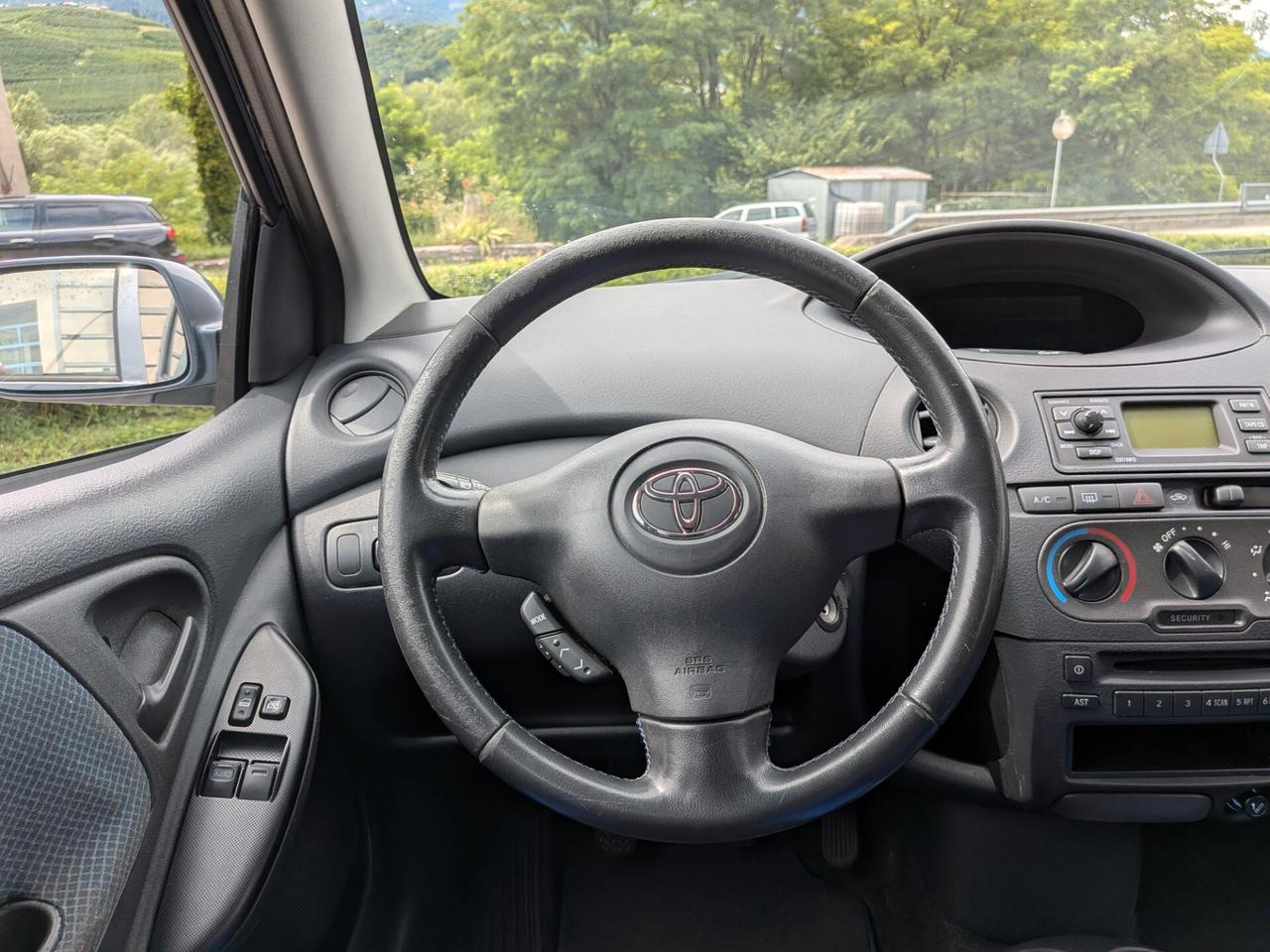 TOYOTA YARIS 1.0 65CV 5 PORTE
