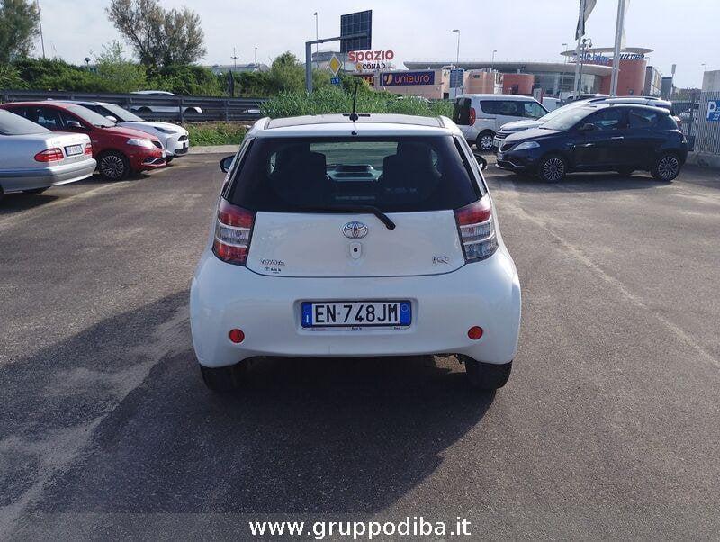 Toyota iQ 1.0 Active (sol) cvt E5