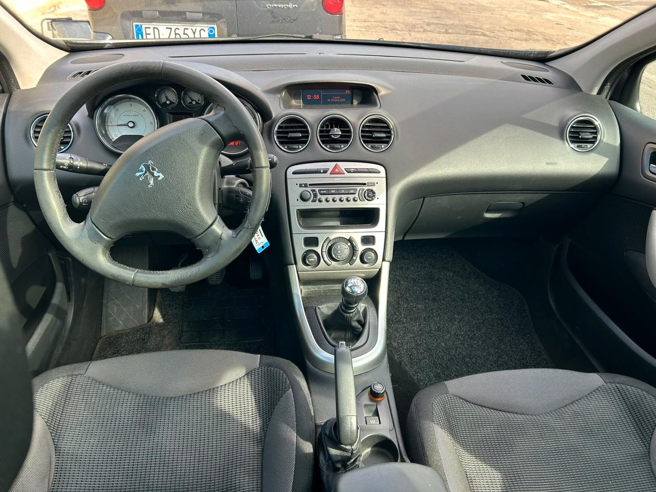 Peugeot 308 2.0 HDI Feline *TETTO