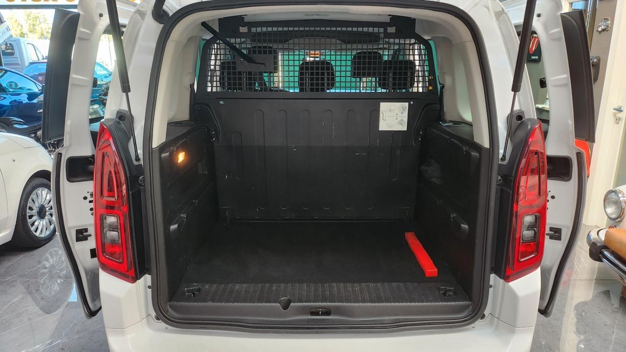 Opel Combo Cargo 1.5 Diesel 100CV n1 5 posti