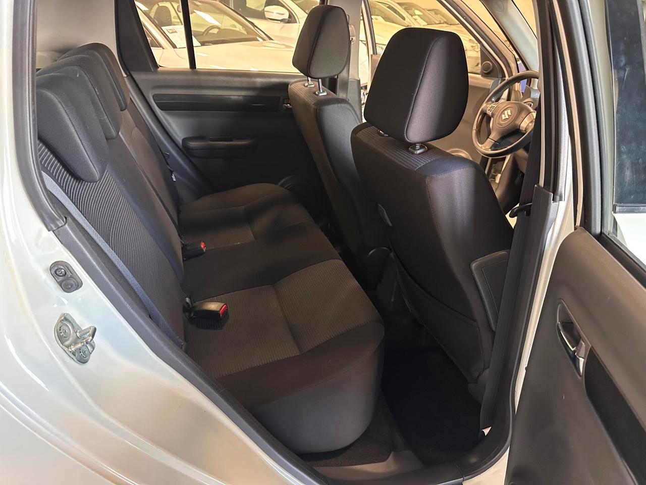 SUZUKI SWIFT 1.3 4X4 BENZINA 5 PORTE