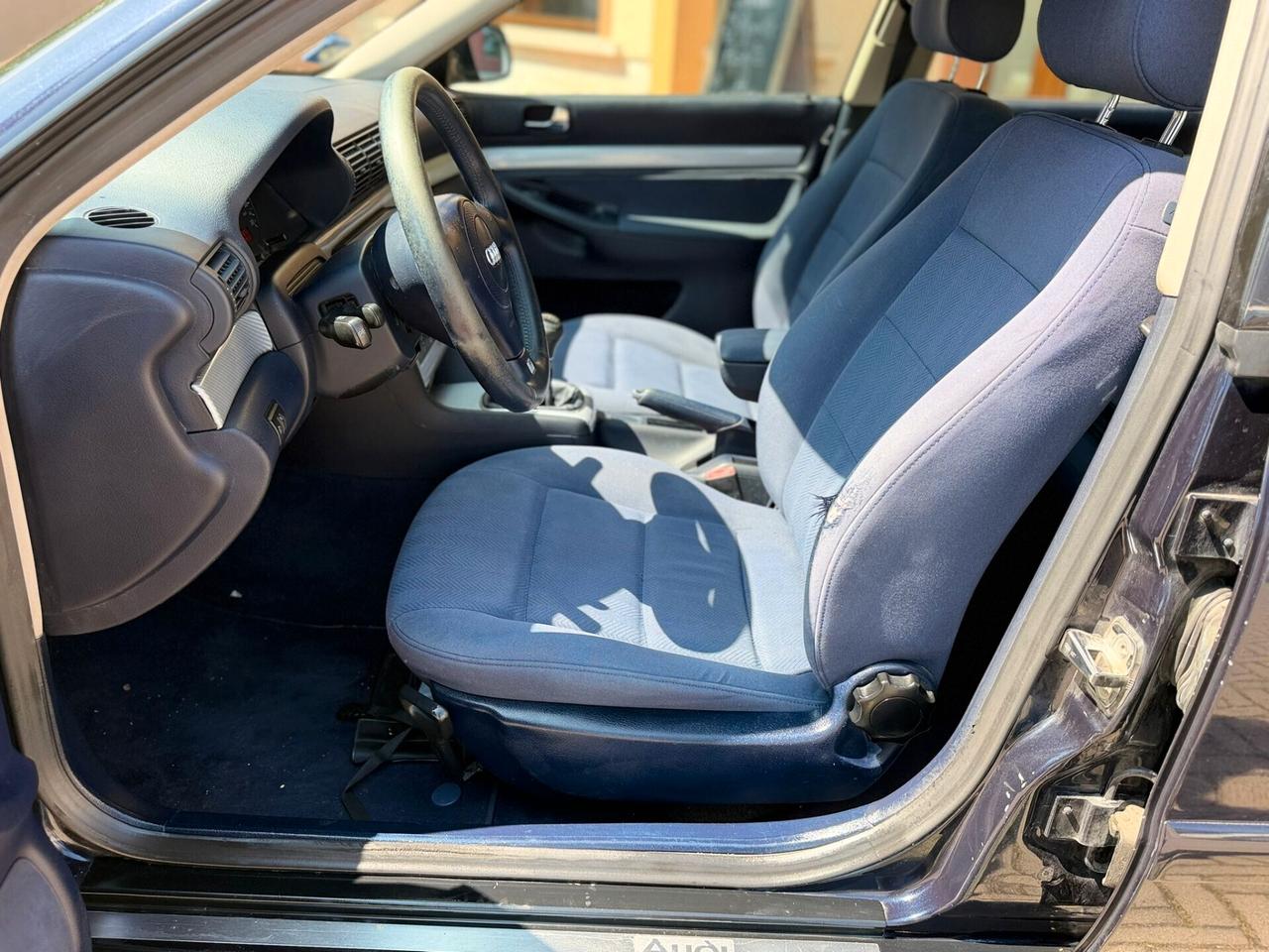 Audi A4 1.9 TDI SLINE