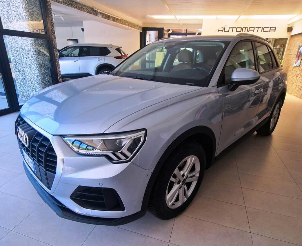 Audi Q3 40 TDI quattro S tronic Business Advanced