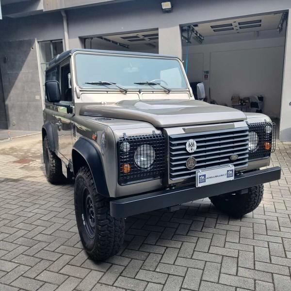 Land Rover Defender RESTORED 90 2.2 PUMA TD4- LIFE&STYLE