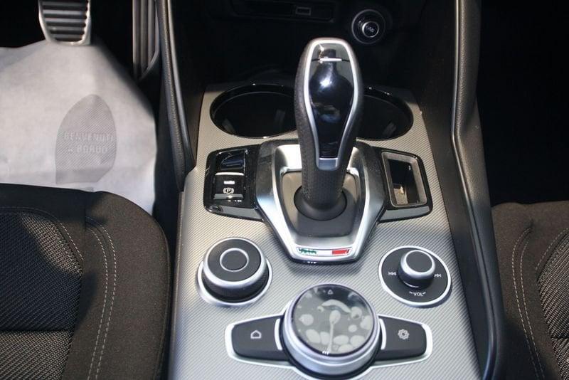 Alfa Romeo Giulia Giulia 2.2 Turbodiesel 160 CV AT8 Sprint