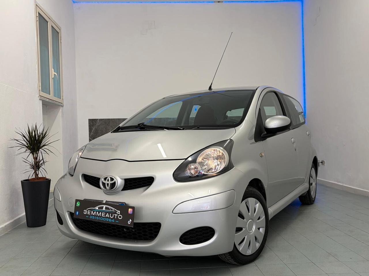 Toyota Aygo 1.0 68CV 5 porte Now NUOVISSIMA