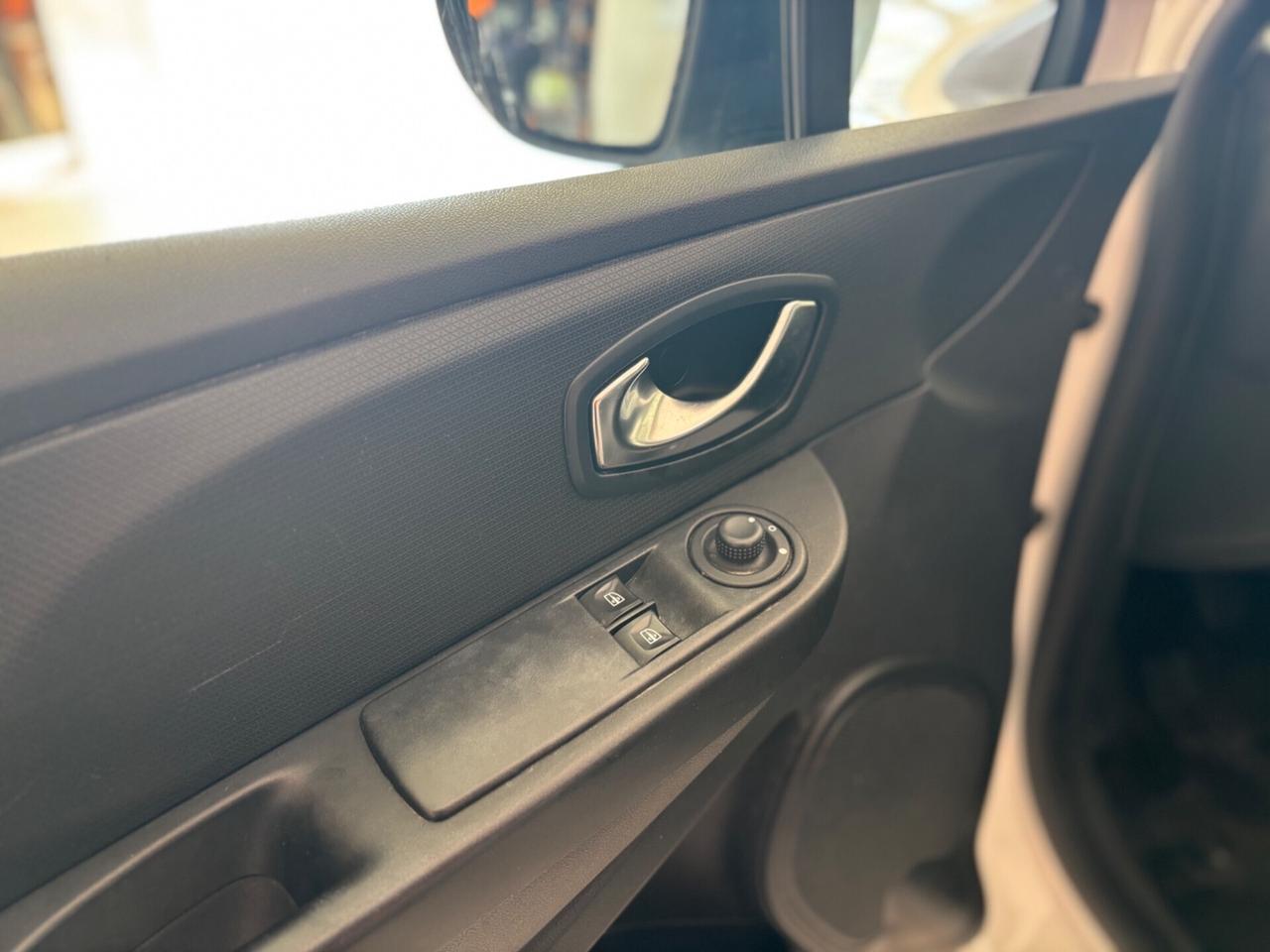 Renault Clio 1.2 75CV gpl 5 porte Life