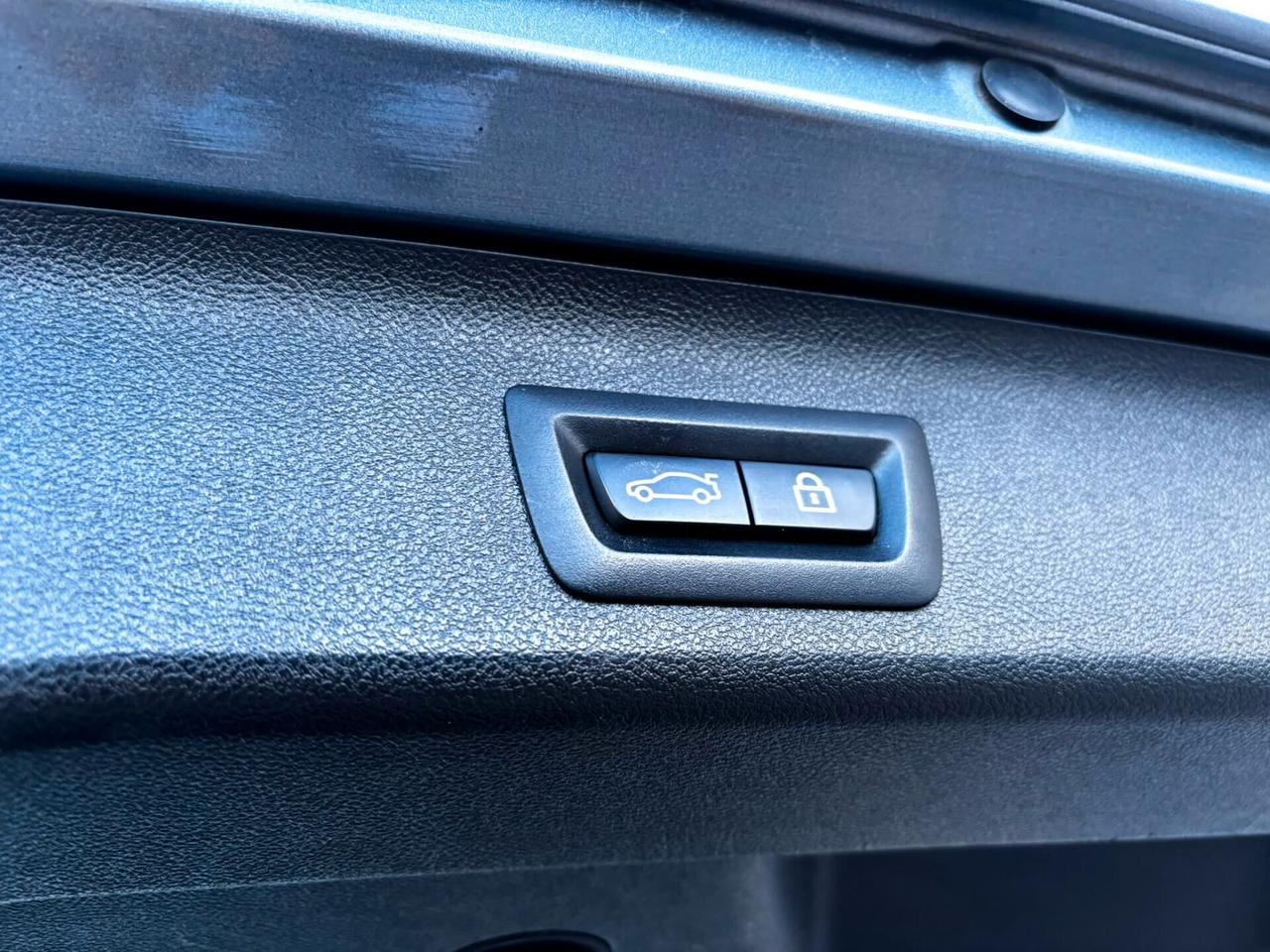 Bmw 520d Touring Luxury Led ambient - 2019