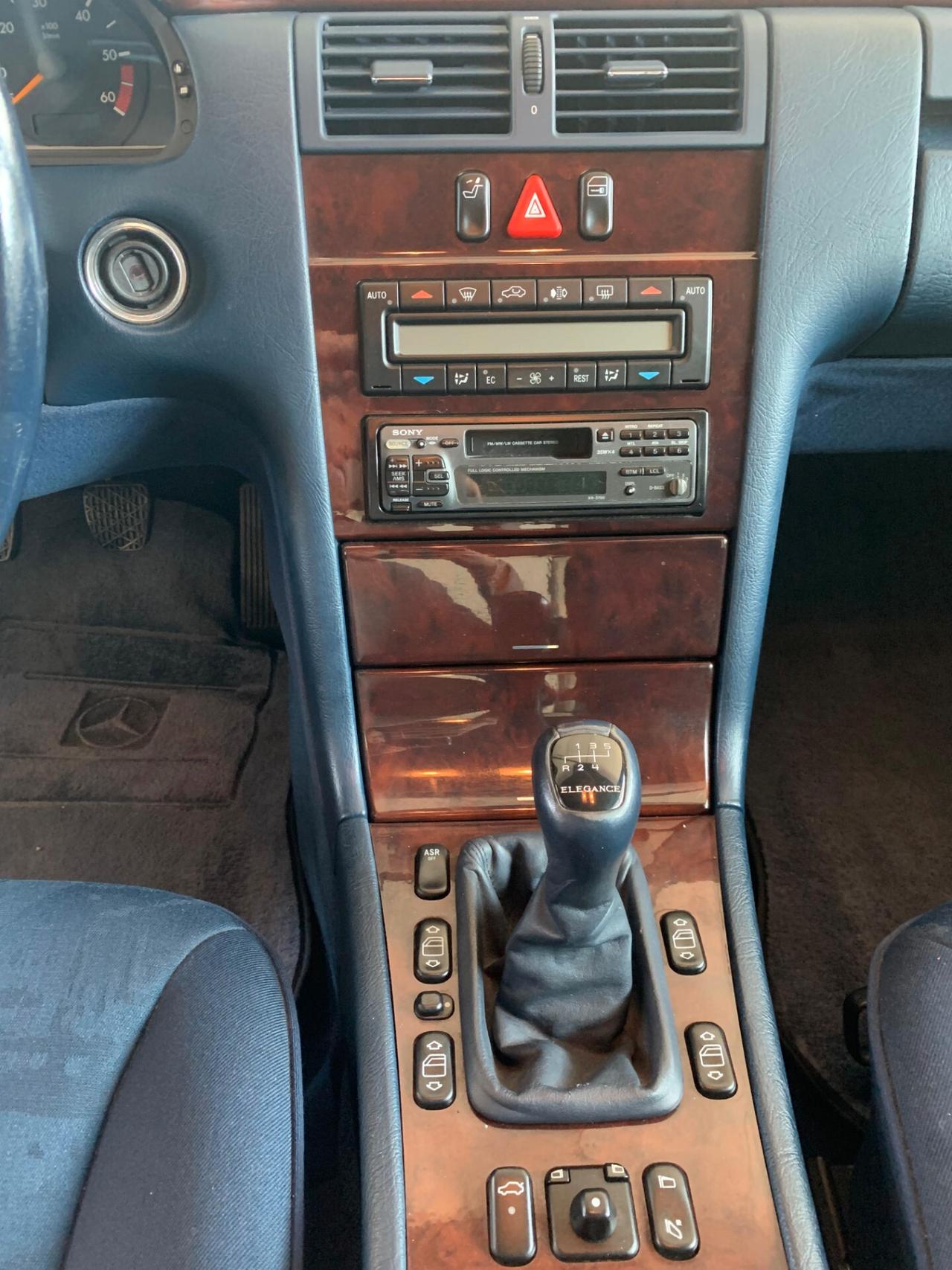 Mercedes-benz E 250 diesel cat Elegance