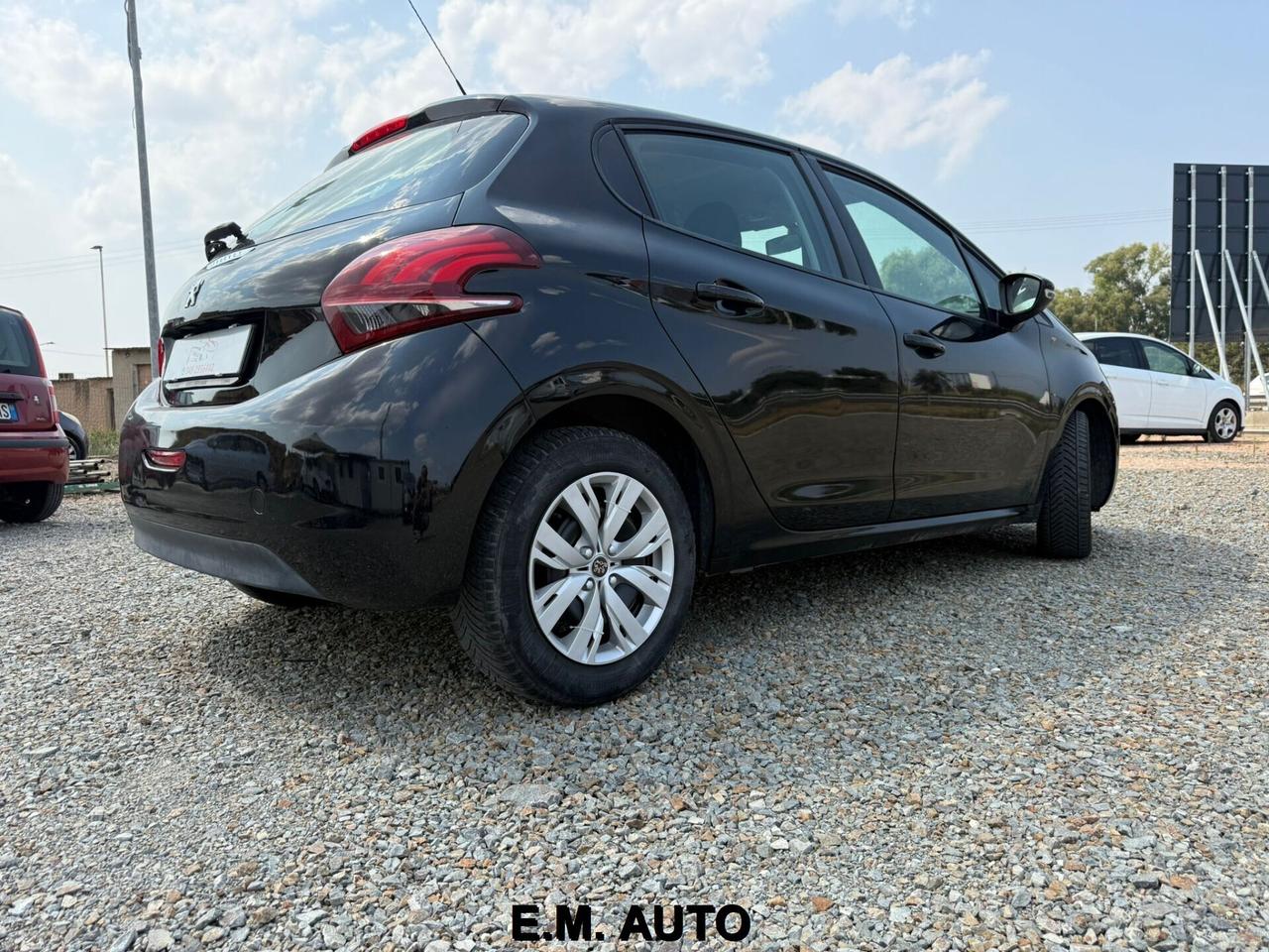 Peugeot 208 BlueHDi 75 5 porte Active