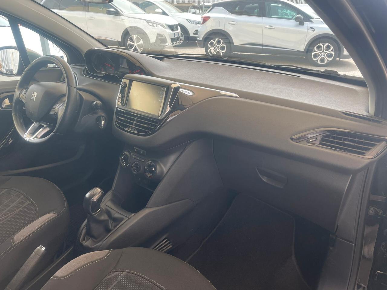 Peugeot 208 1.4 HDi 68 CV 5 porte Allure