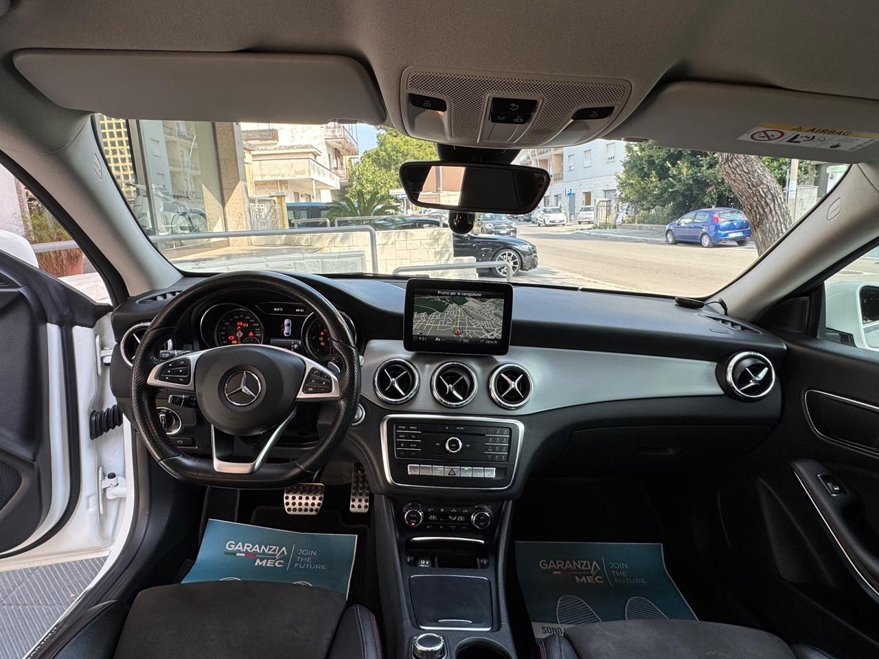 Mercedes-benz CLA 200 d Premium