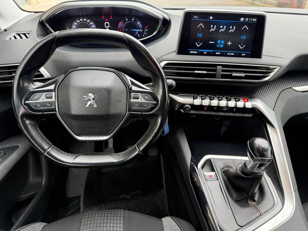 Peugeot 3008 1.5 BlueHDi *TAGLIANDATA*
